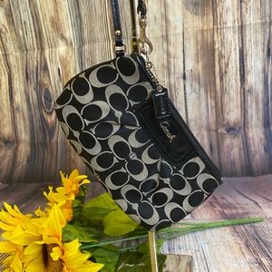 Coach wristlet clutch wallet